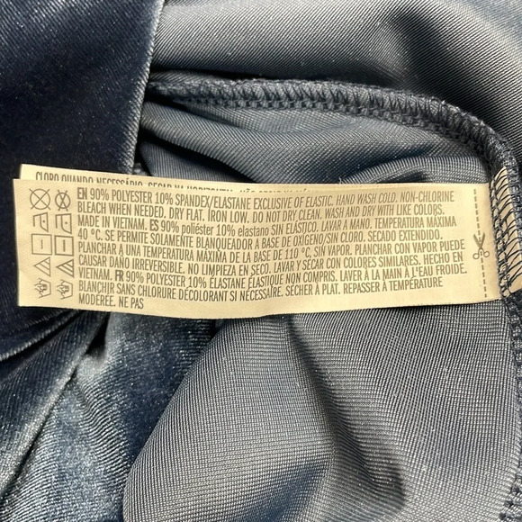 Forever 21 Velvet Dress Bundle of Long Sleeve  Sleeveless and Spaghetti Strap L - Picture 6 of 16